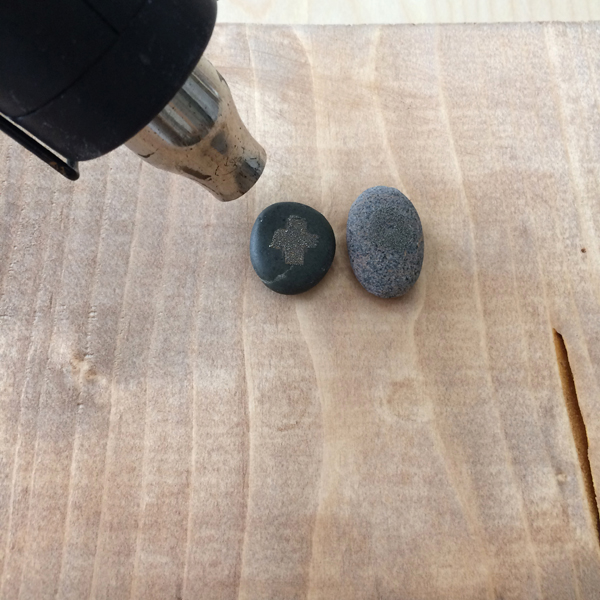 tic tac toe painting rocks step 4