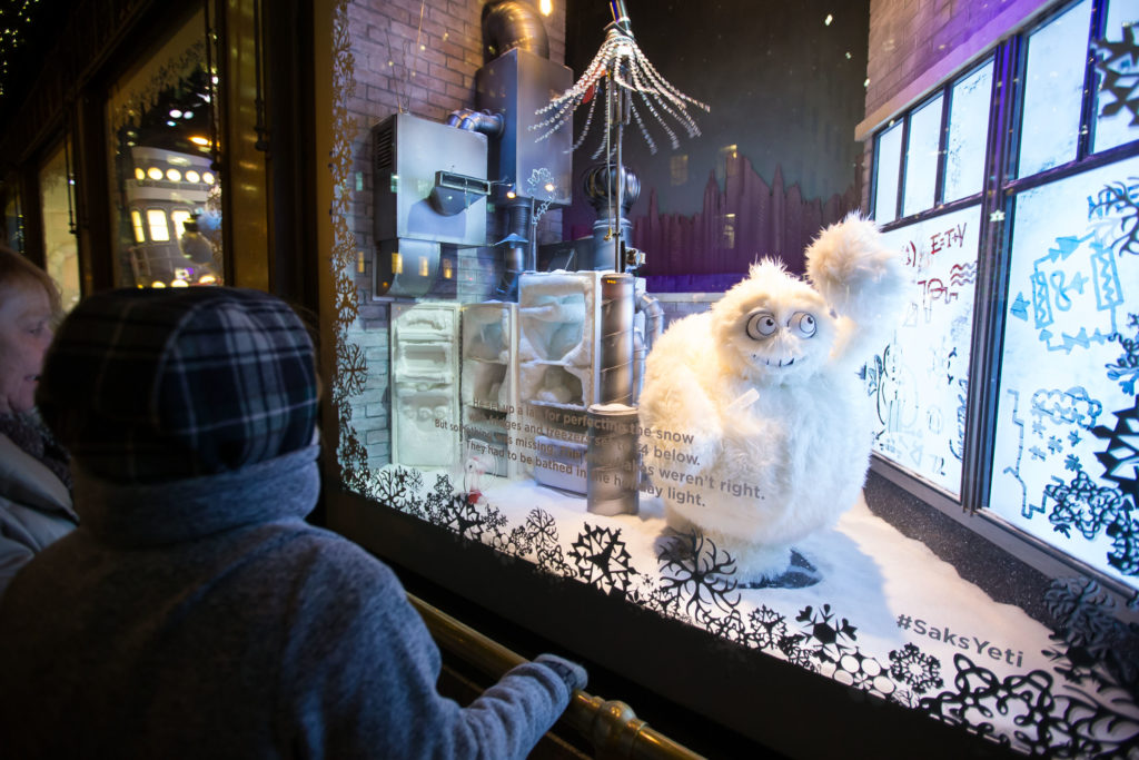 Stefan G. Bouchers legendary yeti in the Saks Fifth Avenue seasonal Holiday windows. (Photo by Ben Hider/Getty Images)